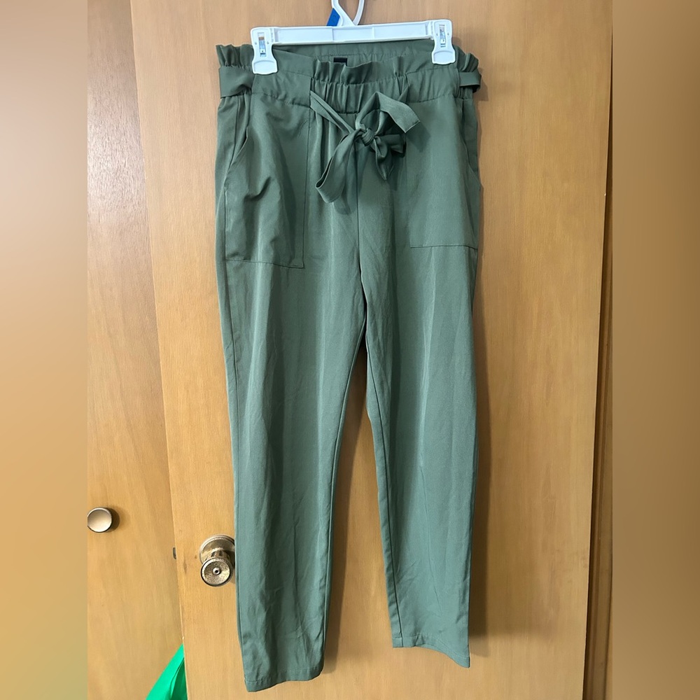 Streetwear Society Olive Tie-Waist Joggers